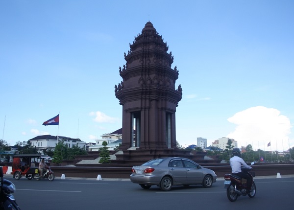 Top 10 bezienswaardigheden Phnom Penh: Independence monument