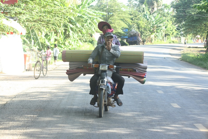 Cambodja verkeer, motorbike vervoer