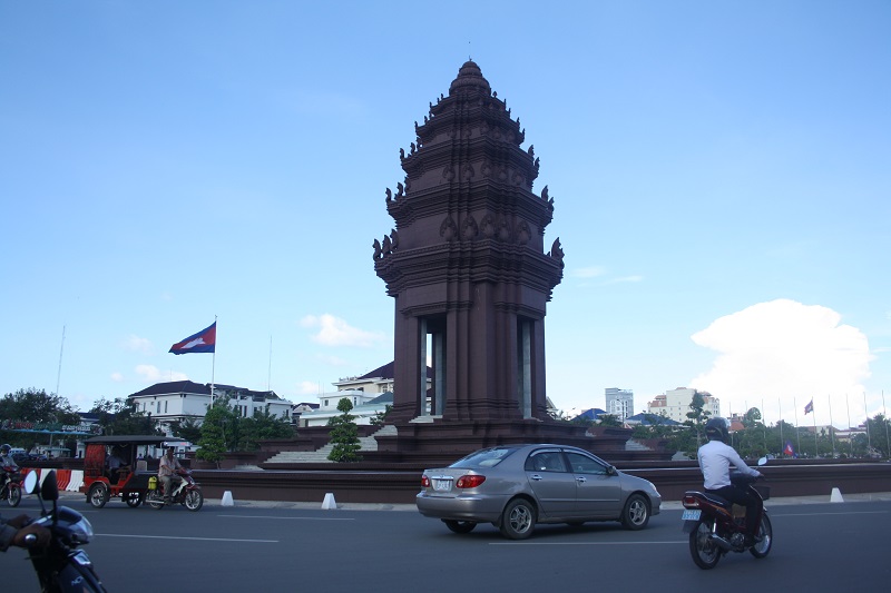 Franse invloed op Cambodja, onafhankelijkheidsmonument in Phnom Penh