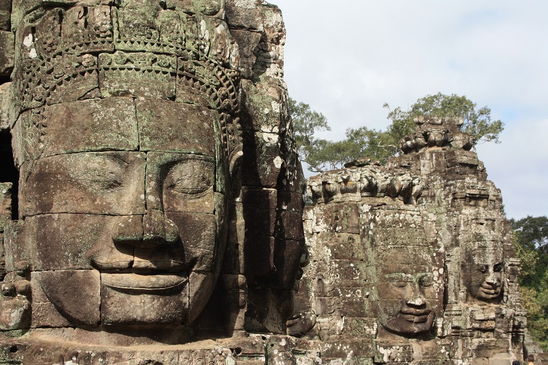 Het Angkor rijk in Cambodja, gezichten van Bayon tempel