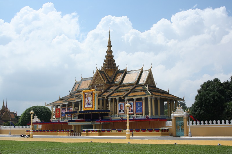 Phnom Penh geschiedenis , koninklijk paleis
